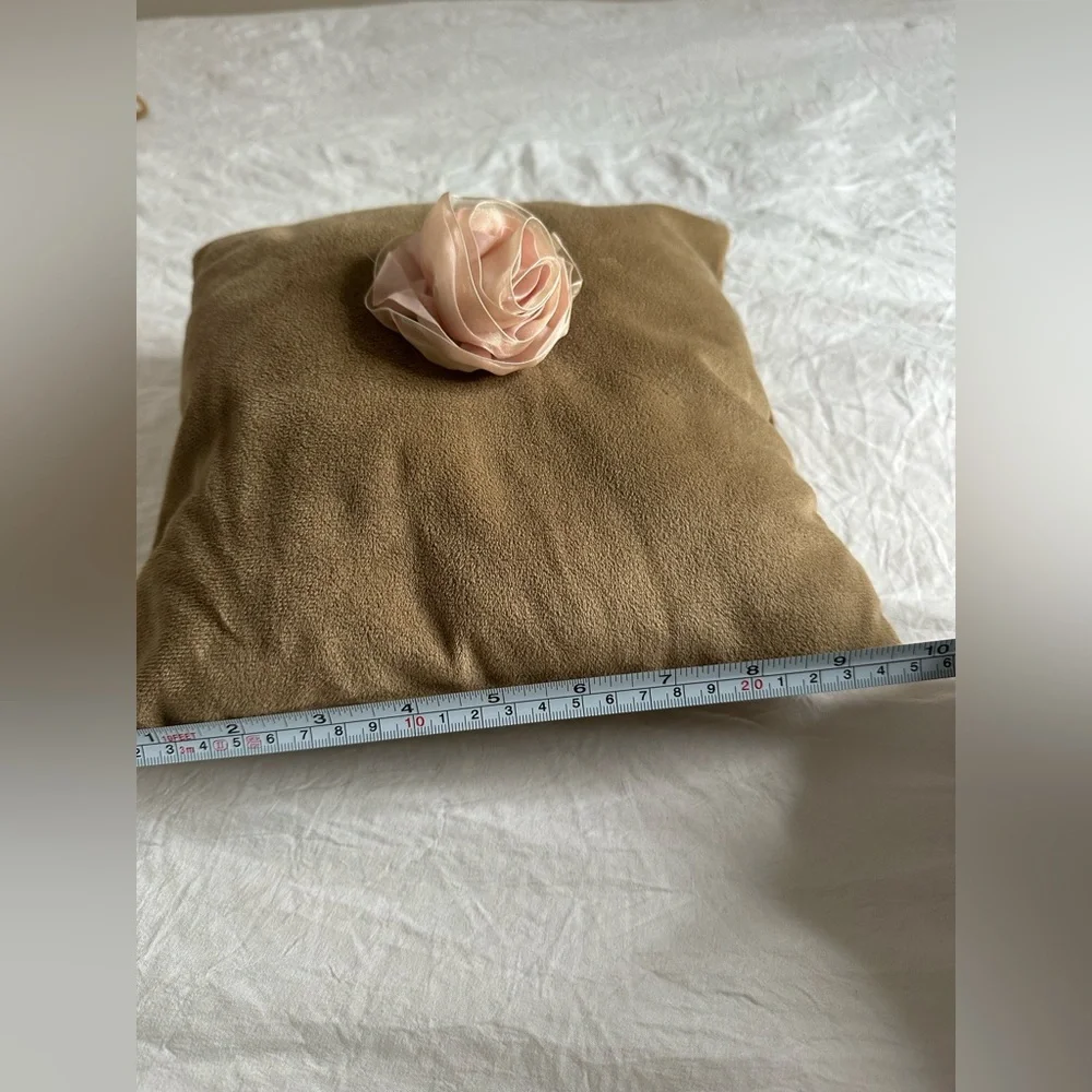 Lollipops & Roses Floral Pillows set
